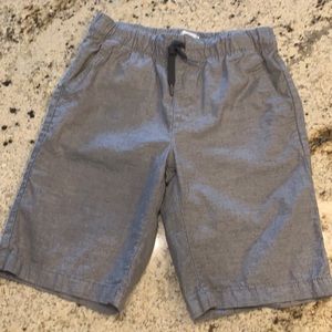 Old Navy gray boys shorts size LG (10-12)